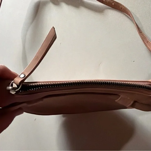 Universal Thread Pink Crossbody Bag - Picture 4 of 10